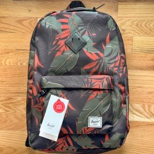 ✨NWT✨ SPECIAL EDITION Dark Olive Palm Floral Pattern Herschel Heritage Backpack